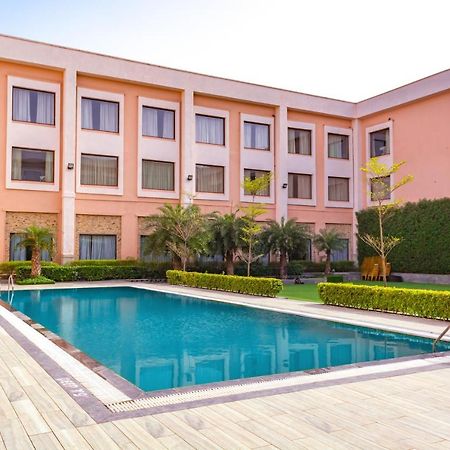 Tivoli Grand Resort Δελχί Εξωτερικό φωτογραφία